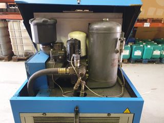 Compresor de tornillo CompAir 10kW