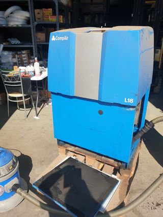 Compresor de tornillo CompAir 10kW