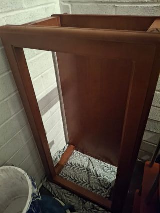 Mobili antichi in legno e metallo