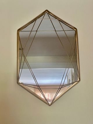 Espejo Geométrico Dorado 65 x 40 cm