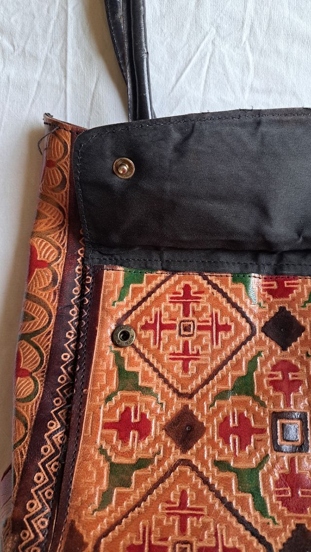 Borsa donna in pelle etnica con motivi geometrici