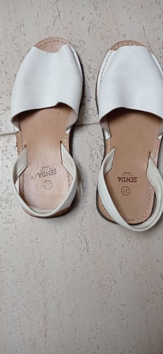 Albarcas Senda blancas talla 37
