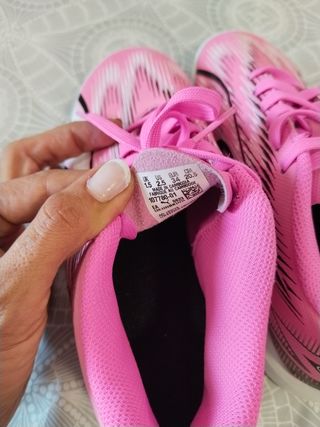 Zapatillas Fútbol Sala Puma Niña Rosa 
