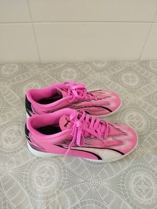 Zapatillas Fútbol Sala Puma Niña Rosa 