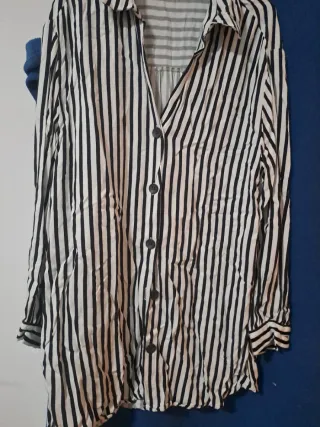 Camisa Bershka Rayas Talla M