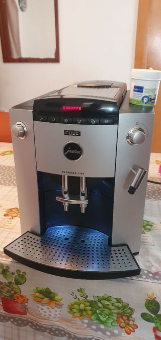Cafetera Jura Impressa F505