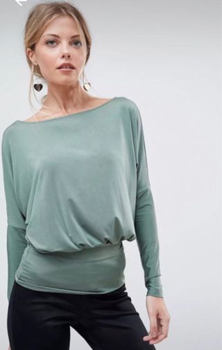 Top ASOS verde talla S sin estrenar