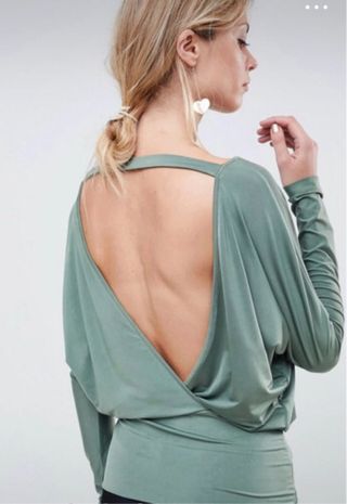 Top ASOS verde talla S sin estrenar