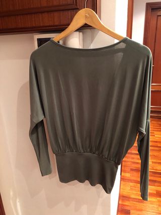 Top ASOS verde talla S sin estrenar