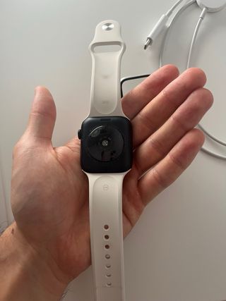Apple Watch SE 44mm 2024