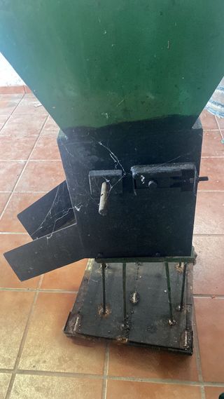 Prensa estrujadora de uva