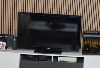 TV Sony Bravia 43 2010