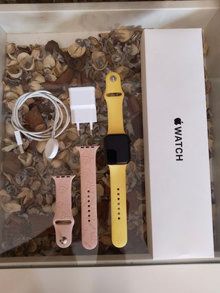 Apple Watch SE 44 mm GPS + Cellular