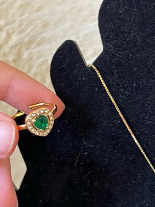 Collar y anillo corazón verde
