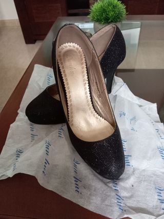 Zapatos de tacón negros talla 40