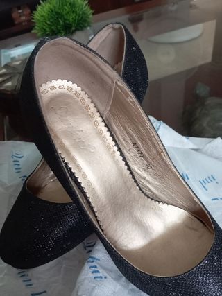 Zapatos de tacón negros talla 40