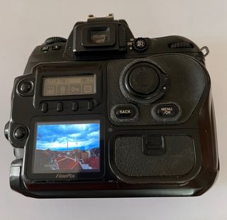 Fujifilm FinePix S3 Pro Cámara Digital