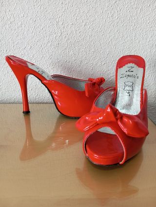 Zapatos de tacón Zapato's rojos talla 37 a 10 euro