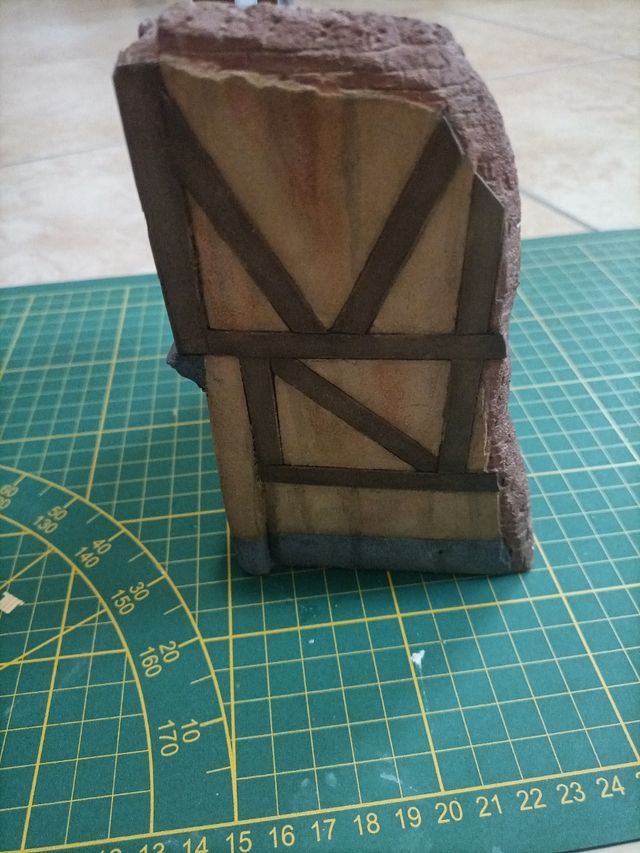 Casa in rovina scala 1:35 per diorama WWII