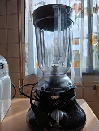 Batidora de vaso negra