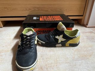 Zapatillas Munich Talla 36 Negro/Amarillo. Bambas.