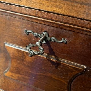 Secreter de madera maciza estilo clásico