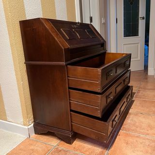 Secreter de madera maciza estilo clásico