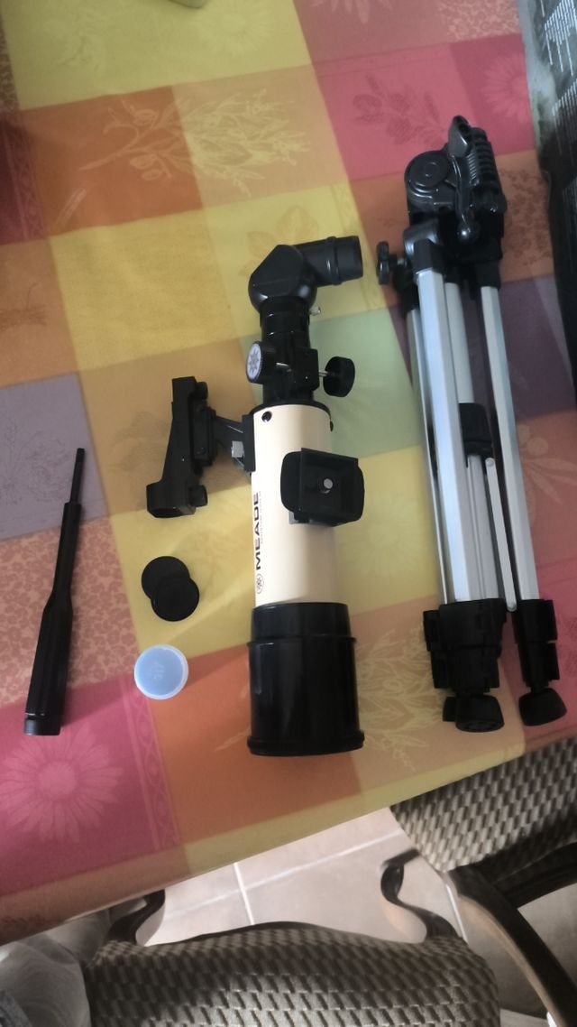 Telescopio Refractor Meade Adventure 60mm