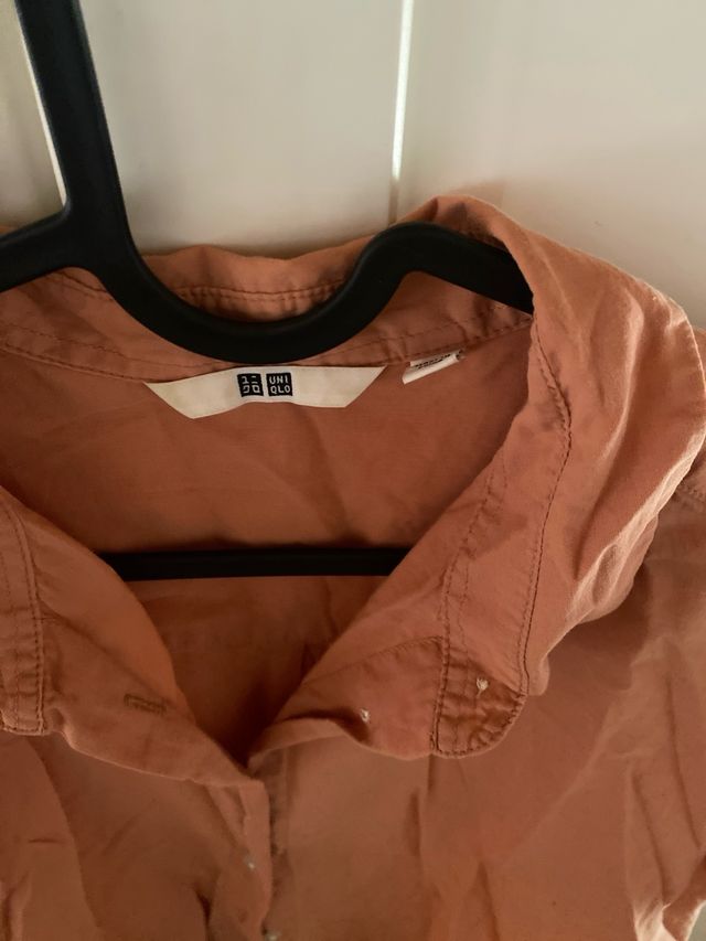 Camisa Uniqlo Naranja Manga Corta