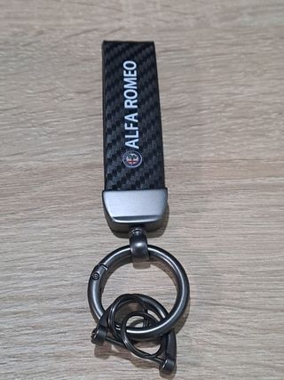 Llavero Alfa Romeo Carbono