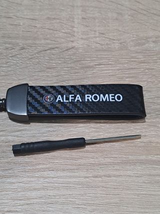 Llavero Alfa Romeo Carbono