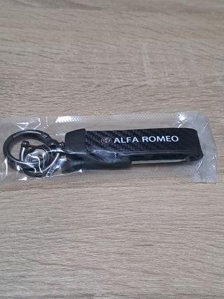 Llavero Alfa Romeo Carbono