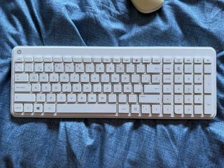 Ordenador HP Dorado y Blanco como nuevo !!