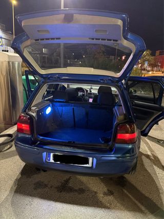 Volkswagen Golf 2001