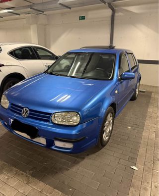 Volkswagen Golf 4 muy cuidado