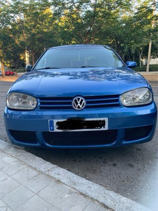 Volkswagen Golf 4 muy cuidado