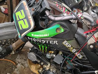 Moto 125cc 4T Buen Estado pequeña