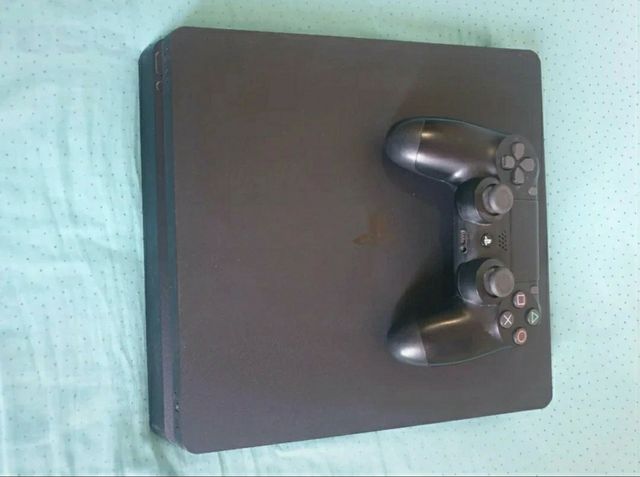 PS4 SLIM