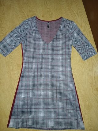 Vestido cuadros Stradivarius talla S