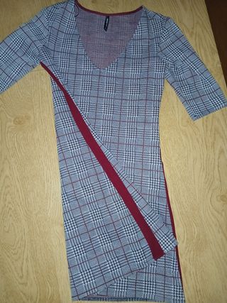 Vestido cuadros Stradivarius talla S