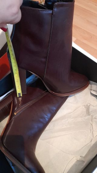 Botines de tacón marrones