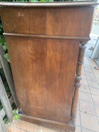 Cómoda de madera maciza