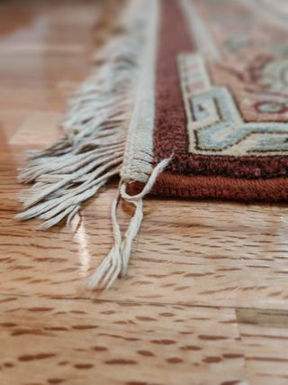 Fabulosa alfombra de pura lana virgen.
