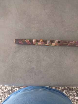 Flauta artesanal decorada