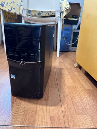 Ordenador sobremesa eMachines Windows 10