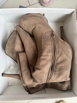 Stivali alti beige n.37