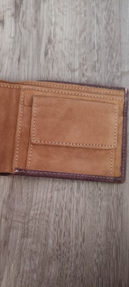 Cartera de piel