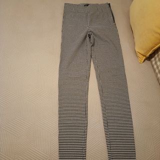 Pantalón pitillo Zara cuadros Talla XS