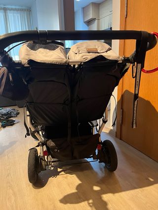 Cochecito Gemelar Mountain Buggy Duet