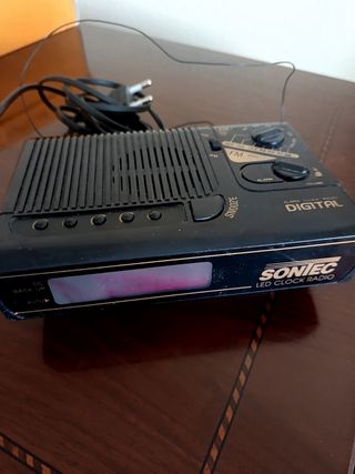 Radio Despertador SONIEC Digital Negro